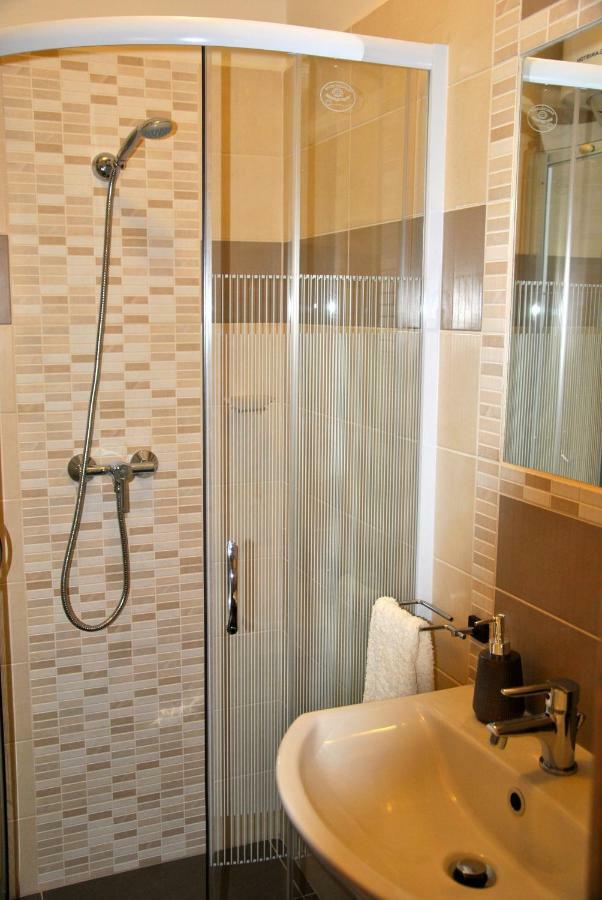 Gyula Var Premium Apartman ภายนอก รูปภาพ